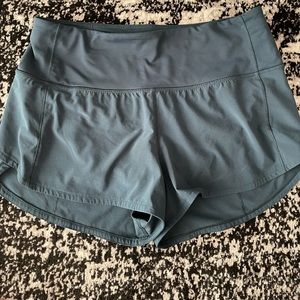 Lululemon speed up high-rise lined short 2.5”